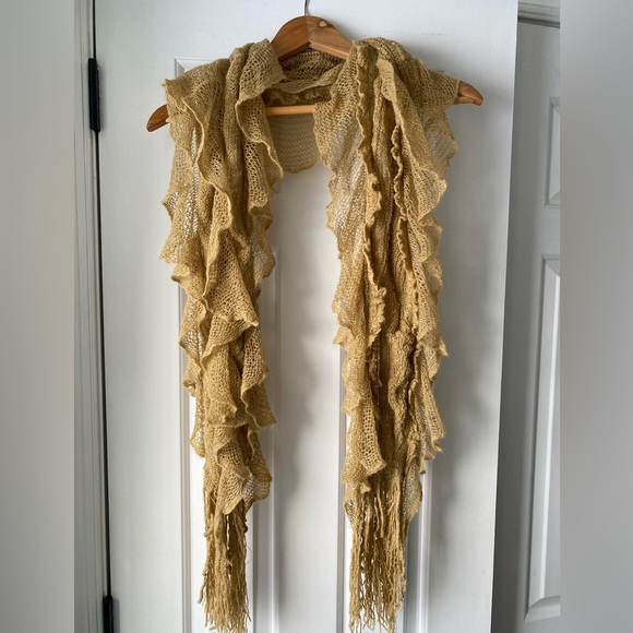 Ruffled Knit Fringe Scarf - Picture 1 of 3